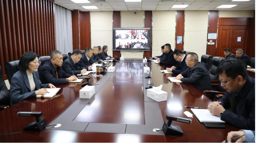 宏河集团召开三月份总经理安全生产办公会1