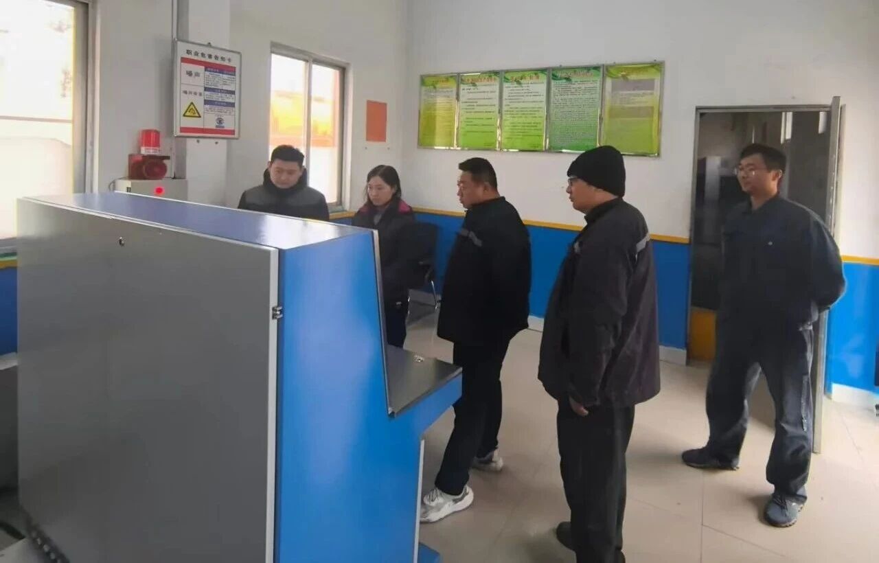 以练为战 筑牢通风“安全堤”——红旗煤矿运转工区开展主通风机现场处置应急演练